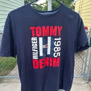 Tommy Hilfiger Denim Navy Graphic Logo Tee Men’s Size L Streetwear T-Shirt 1985